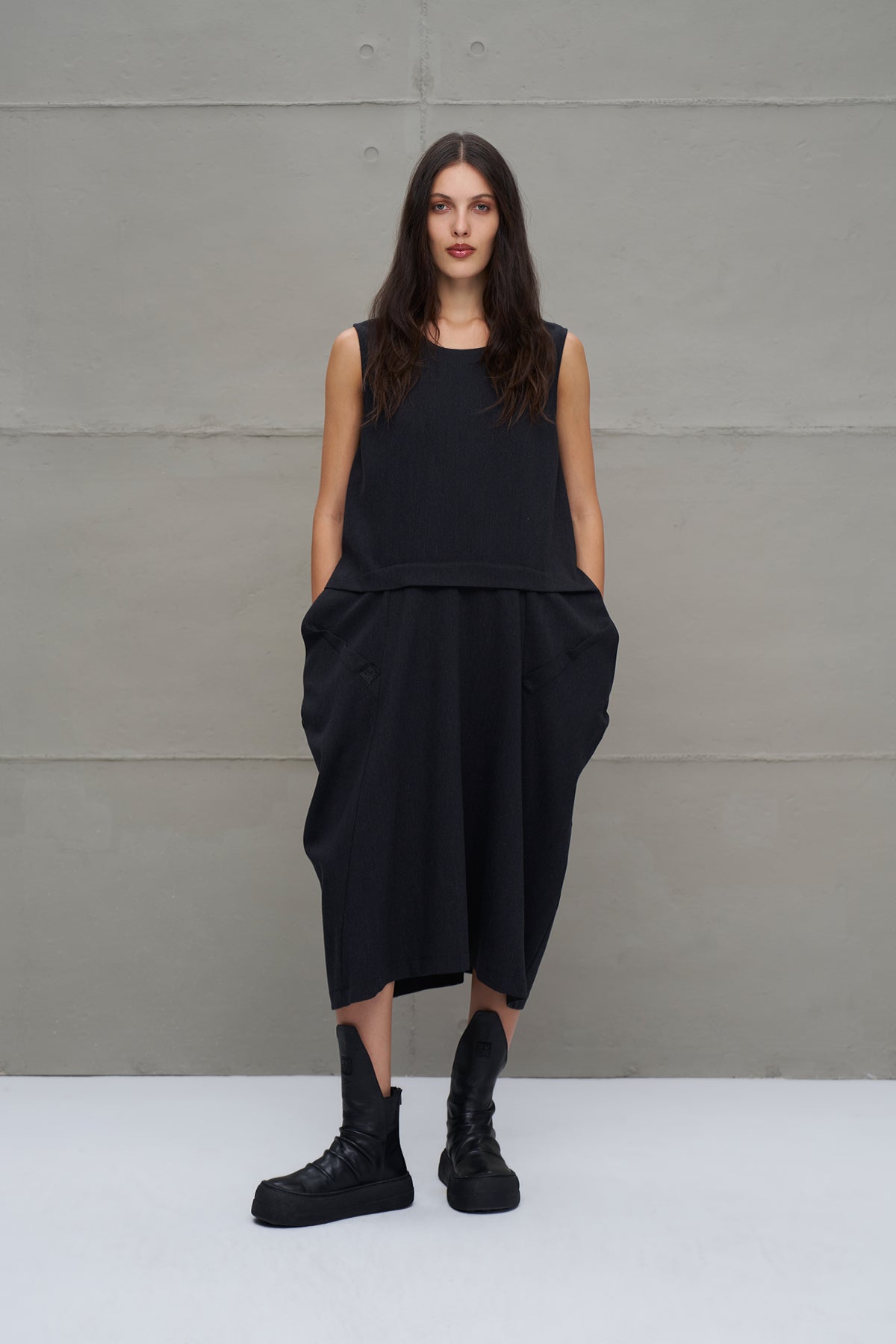 Black Asymmetric Oversized Midi Dress 18276