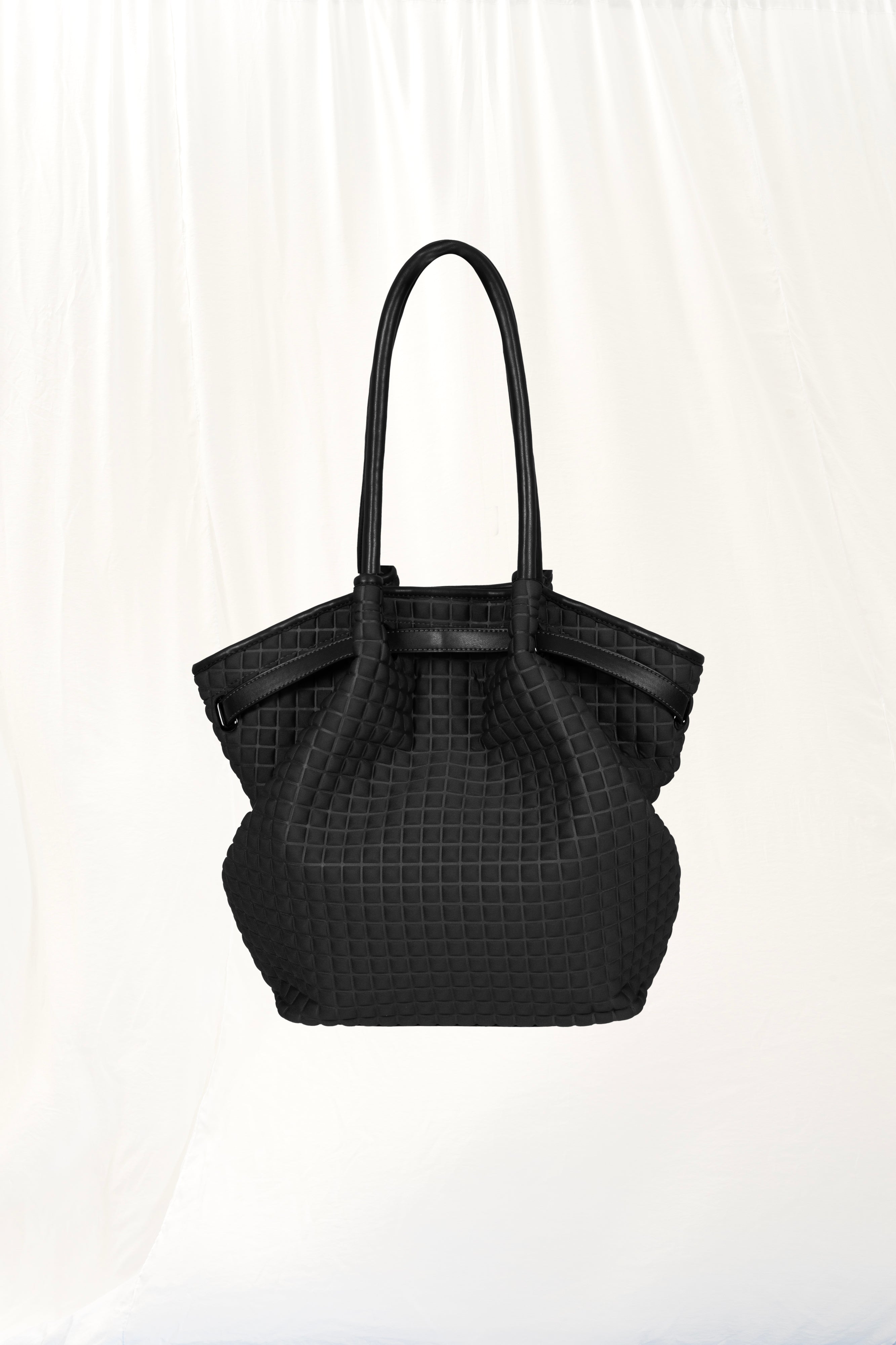 Black Quilt Scuba Shoulder Bag Yunk1