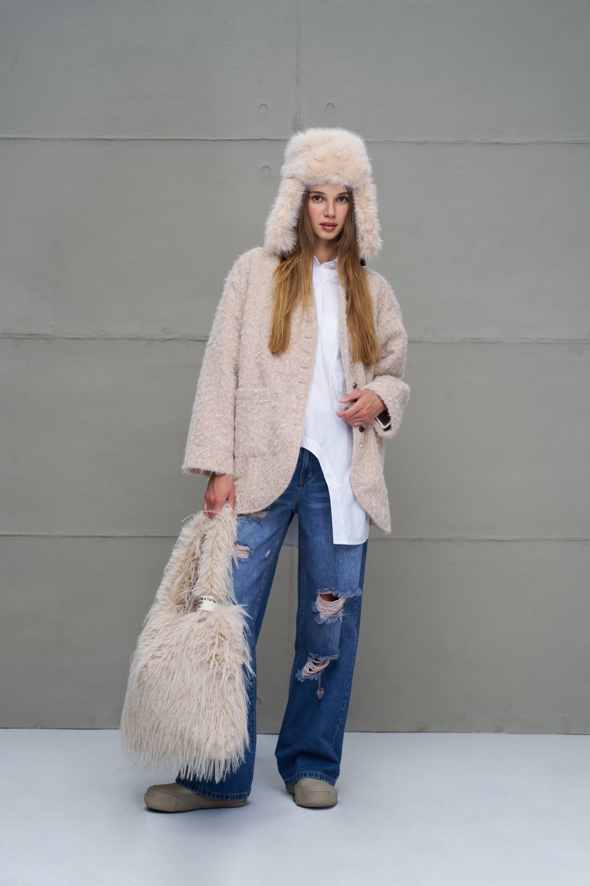 Beige Hat Pan