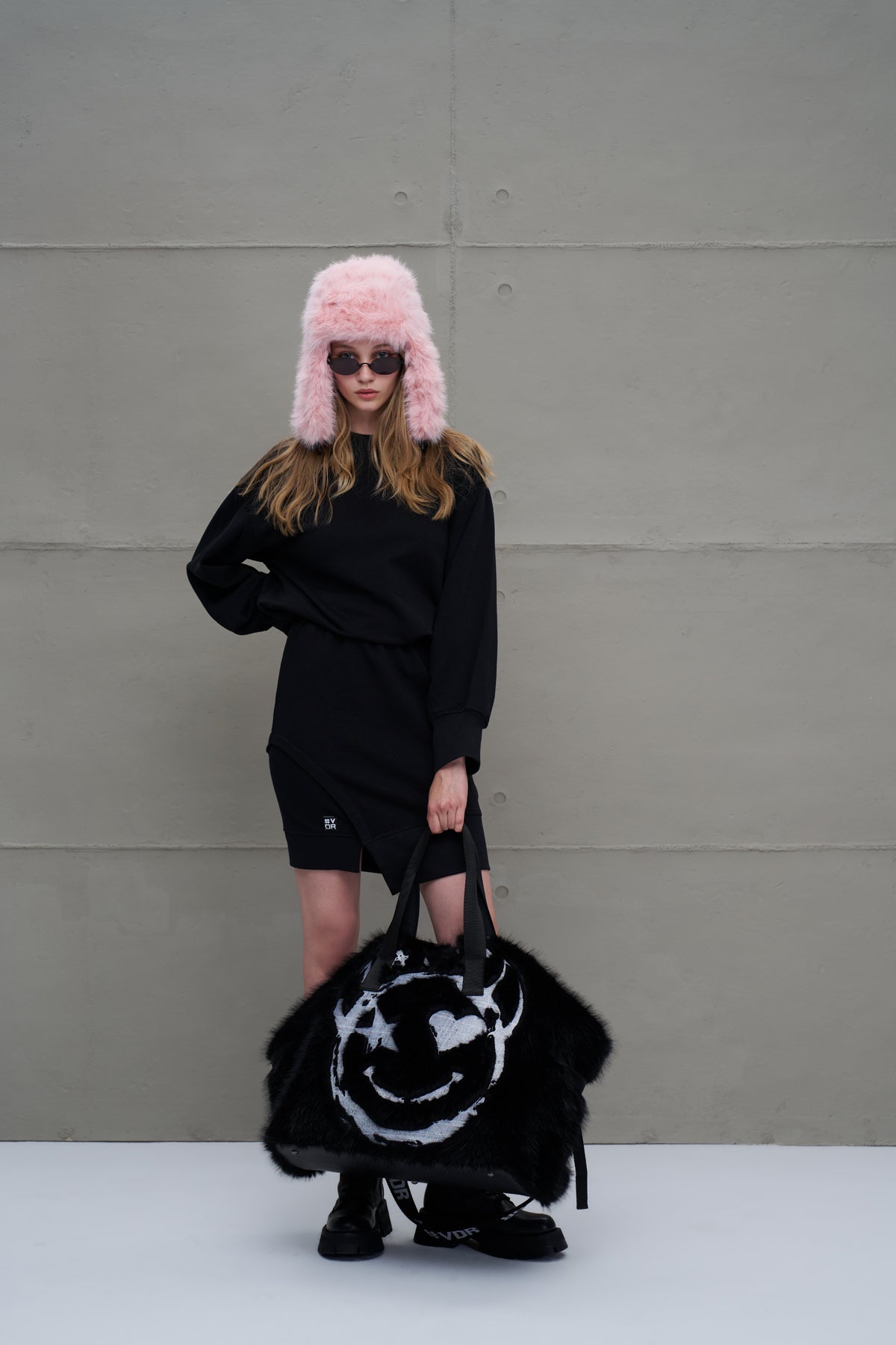Pink Hat Pan