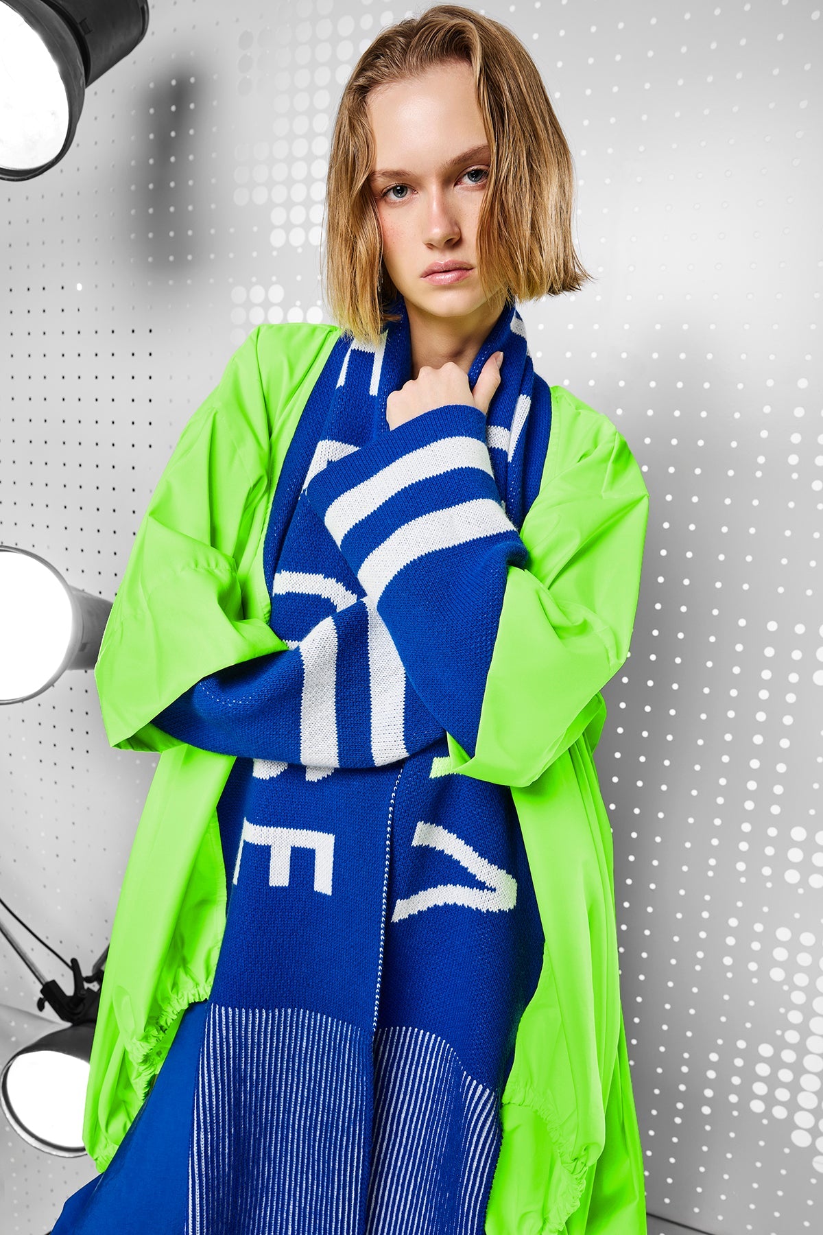 Giallo Neon Royal Wind Coat 15452