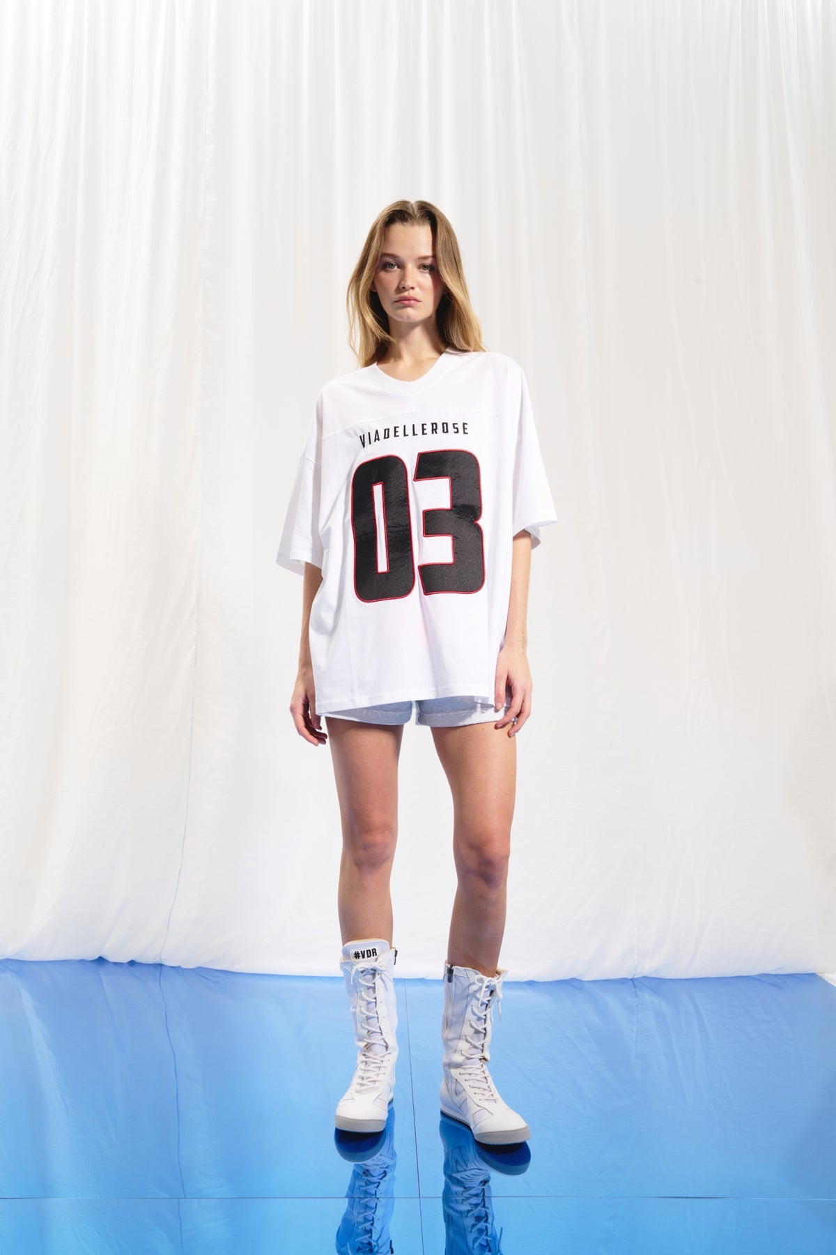 White Embroidered Oversize T-shirt 17151