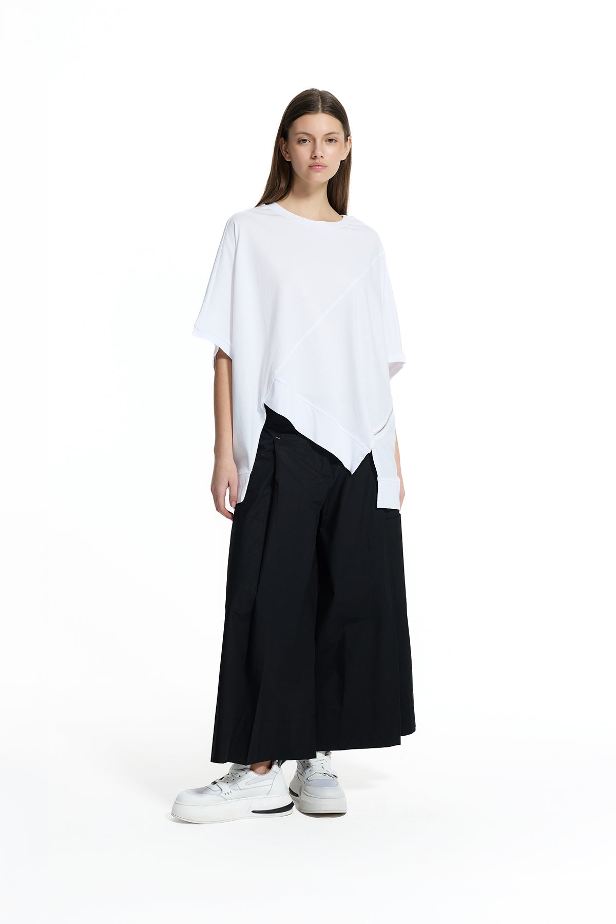 White Asymmetric Zip Detail Oversize T-shirt 19015