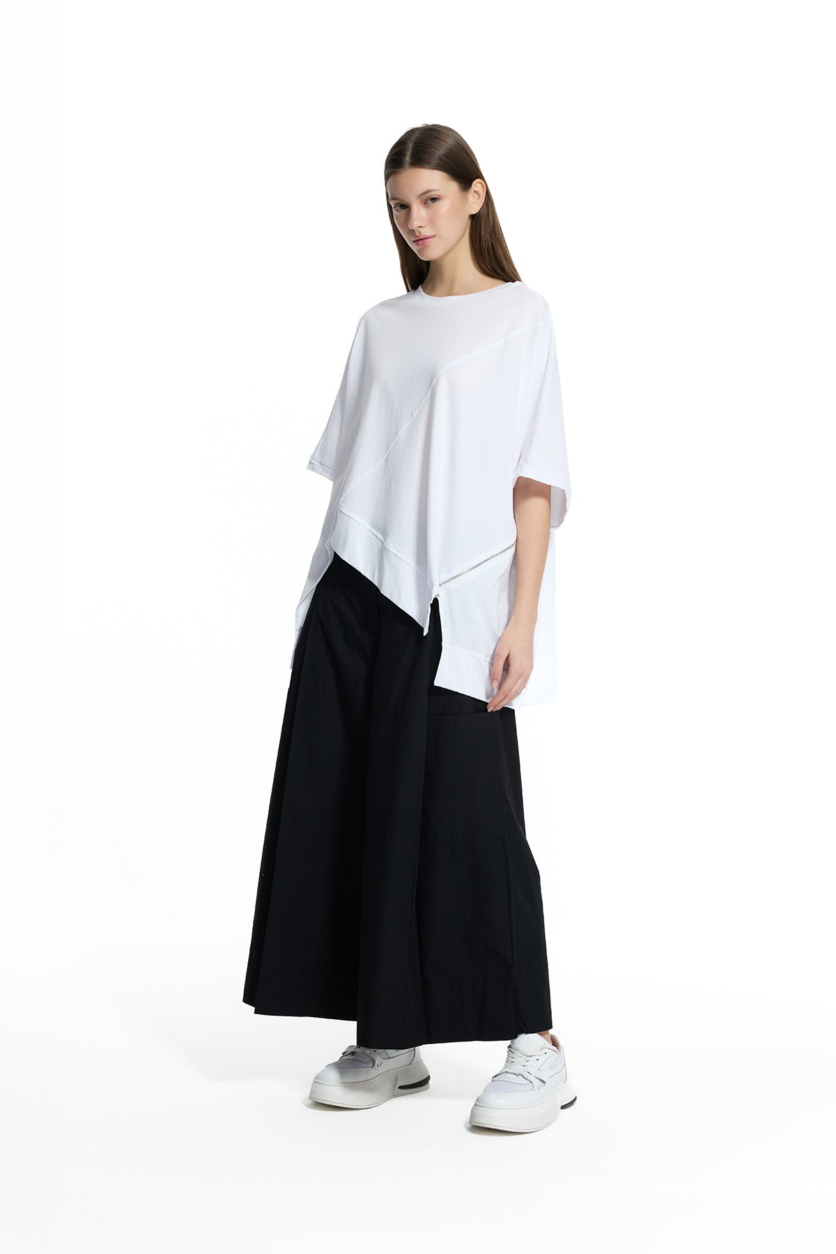 White Asymmetric Zip Detail Oversize T-shirt 19015