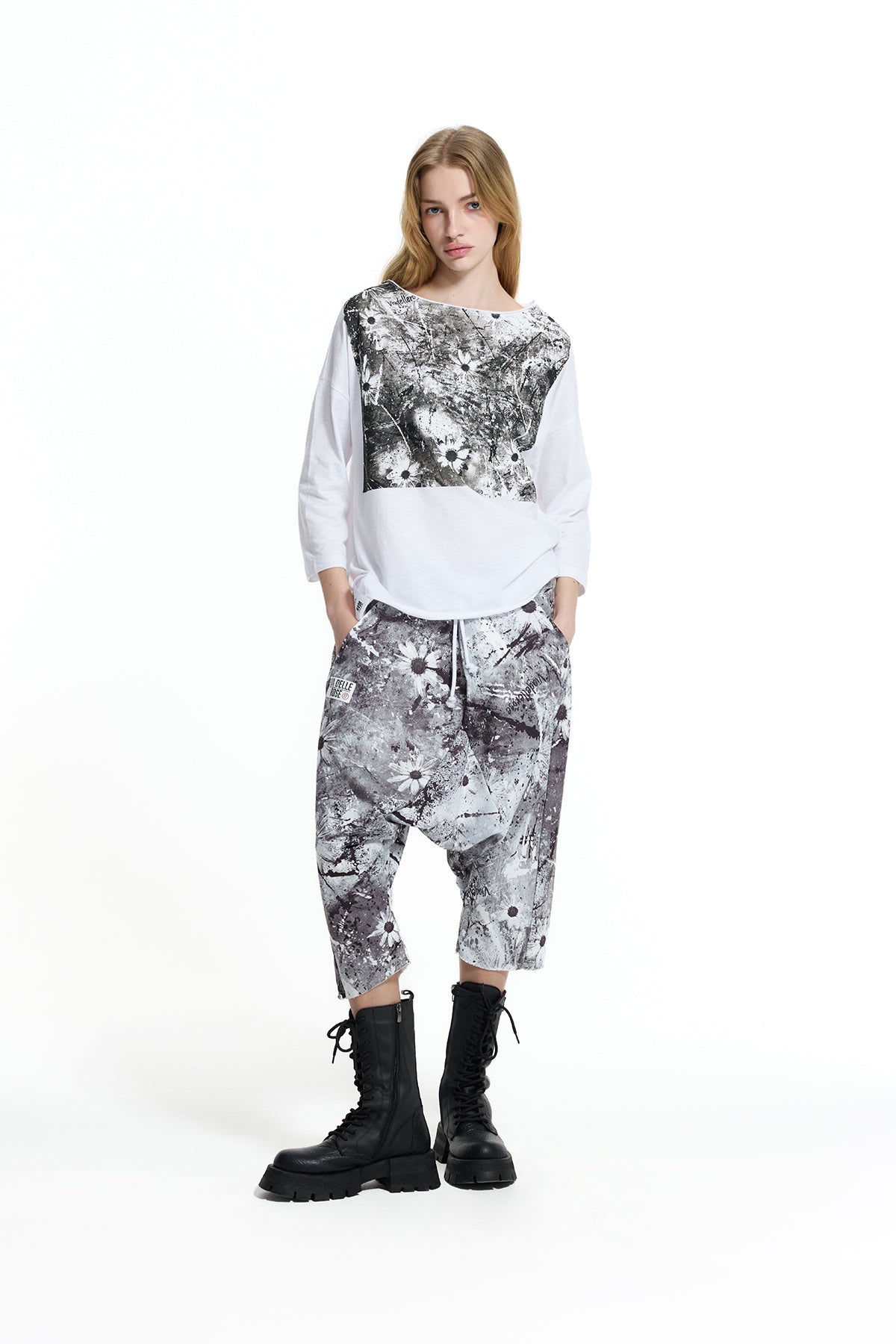 White Artistic Floral Panel Detail Oversize T-shirt 19083