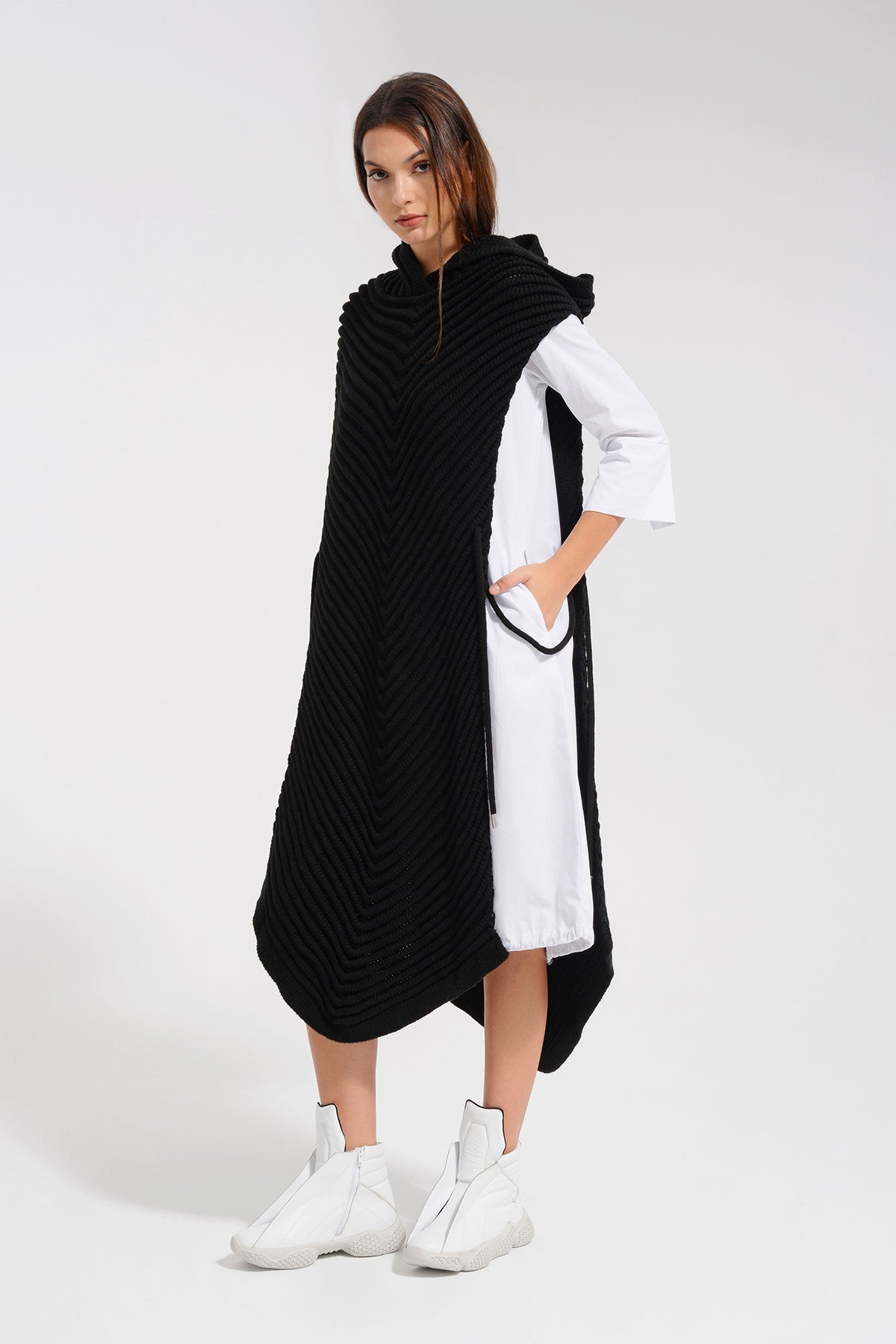 Nero Poncho 8158