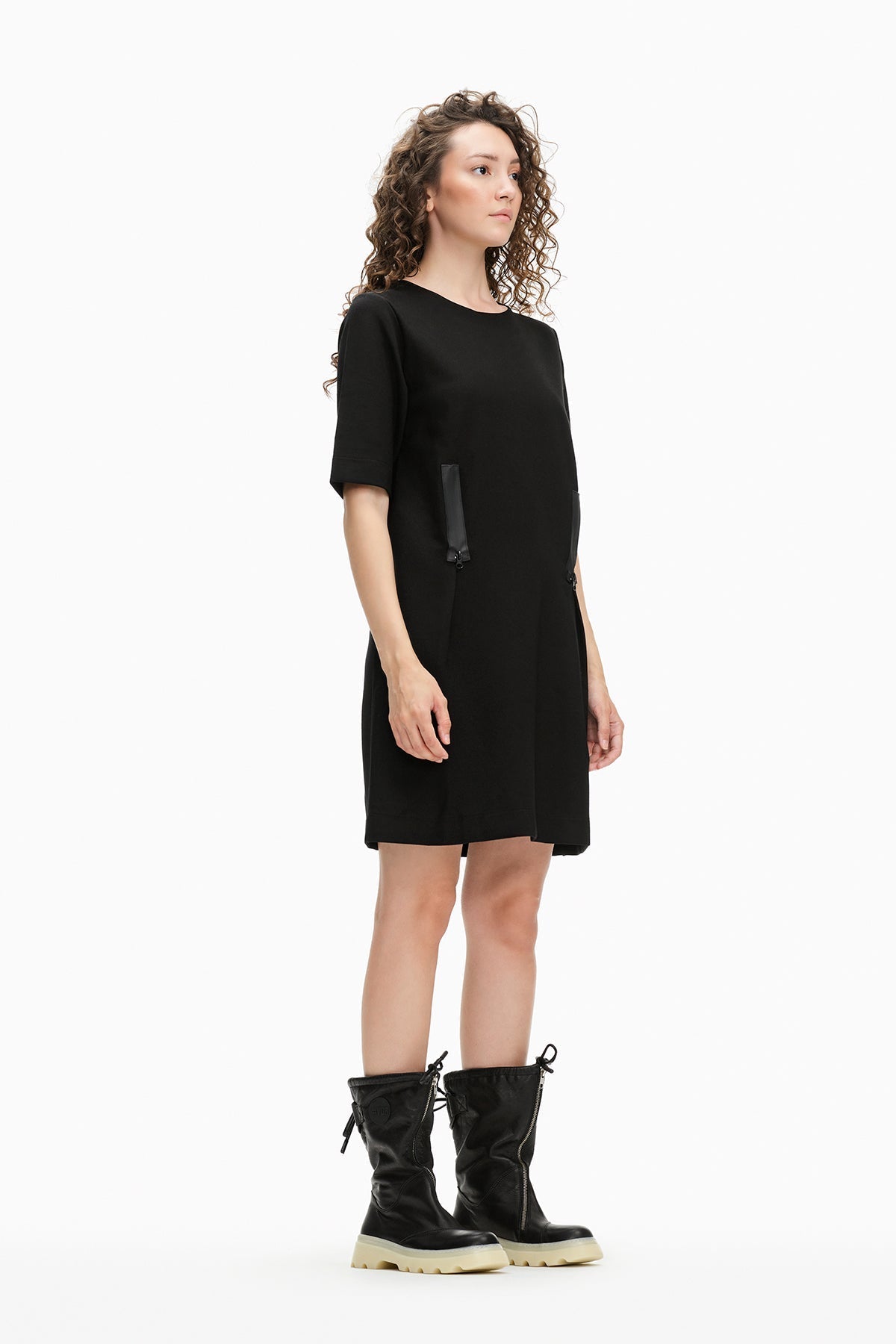 Nero Dress 10307