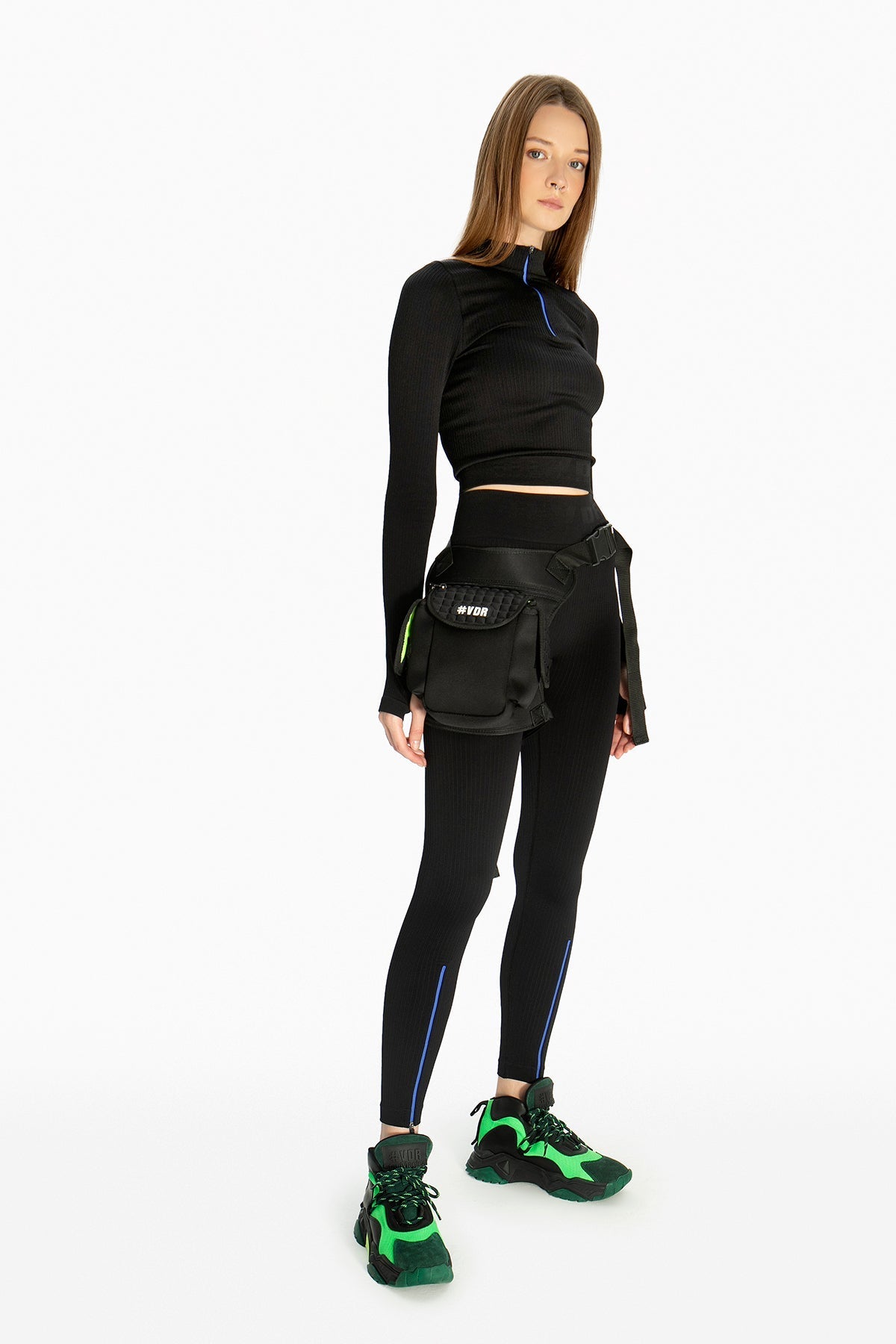 Nero Crop Top 10401