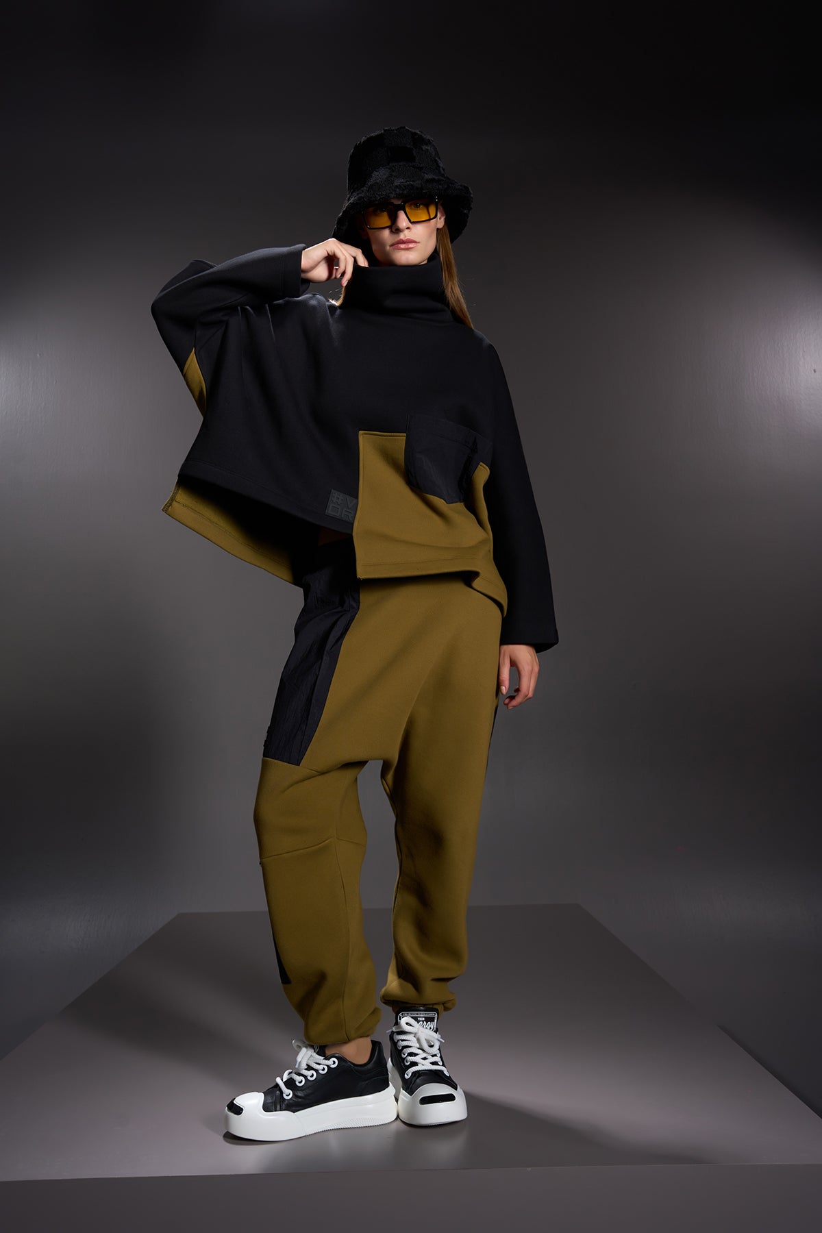 Nero Olive Pants 16057