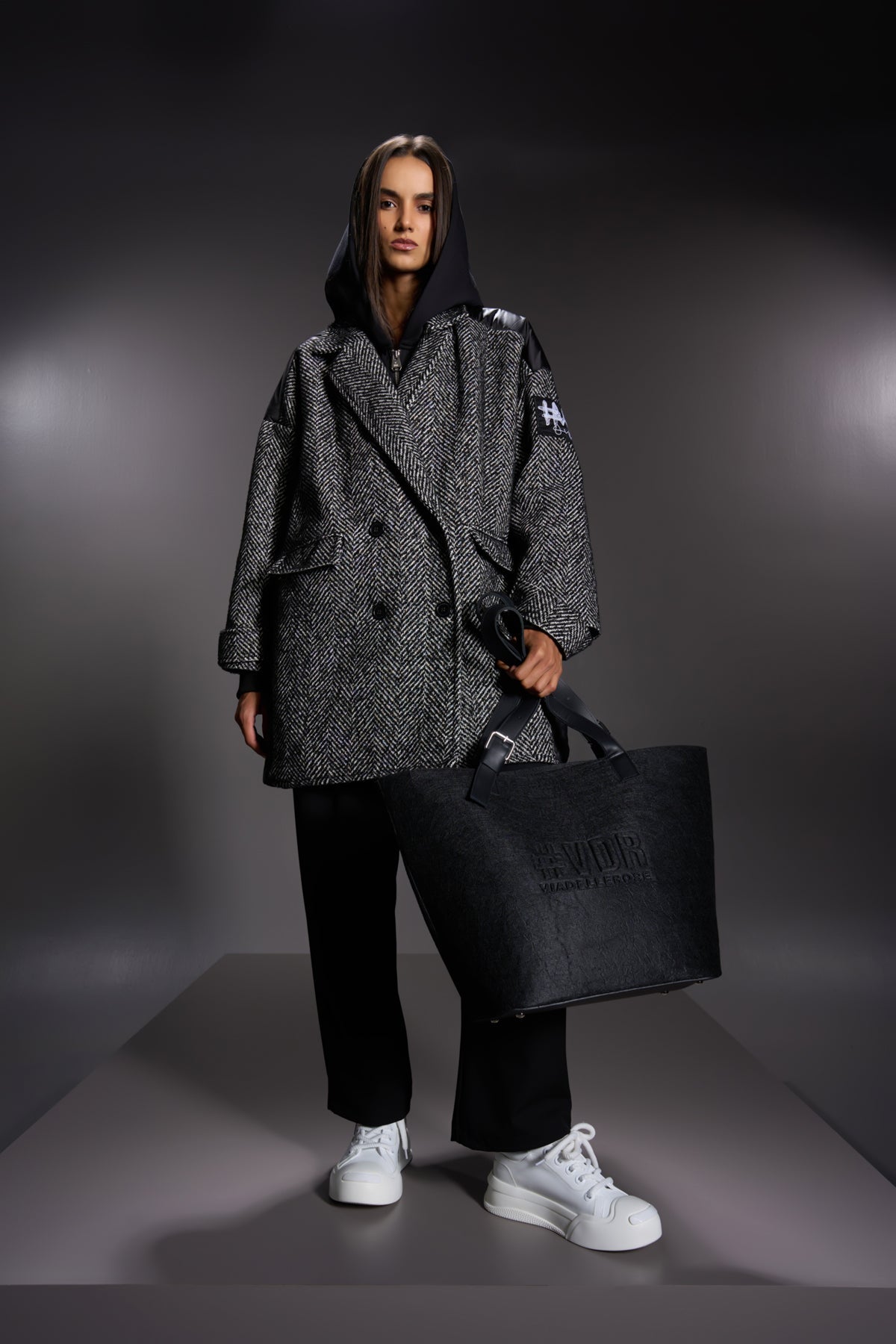 Nero Coat 16100