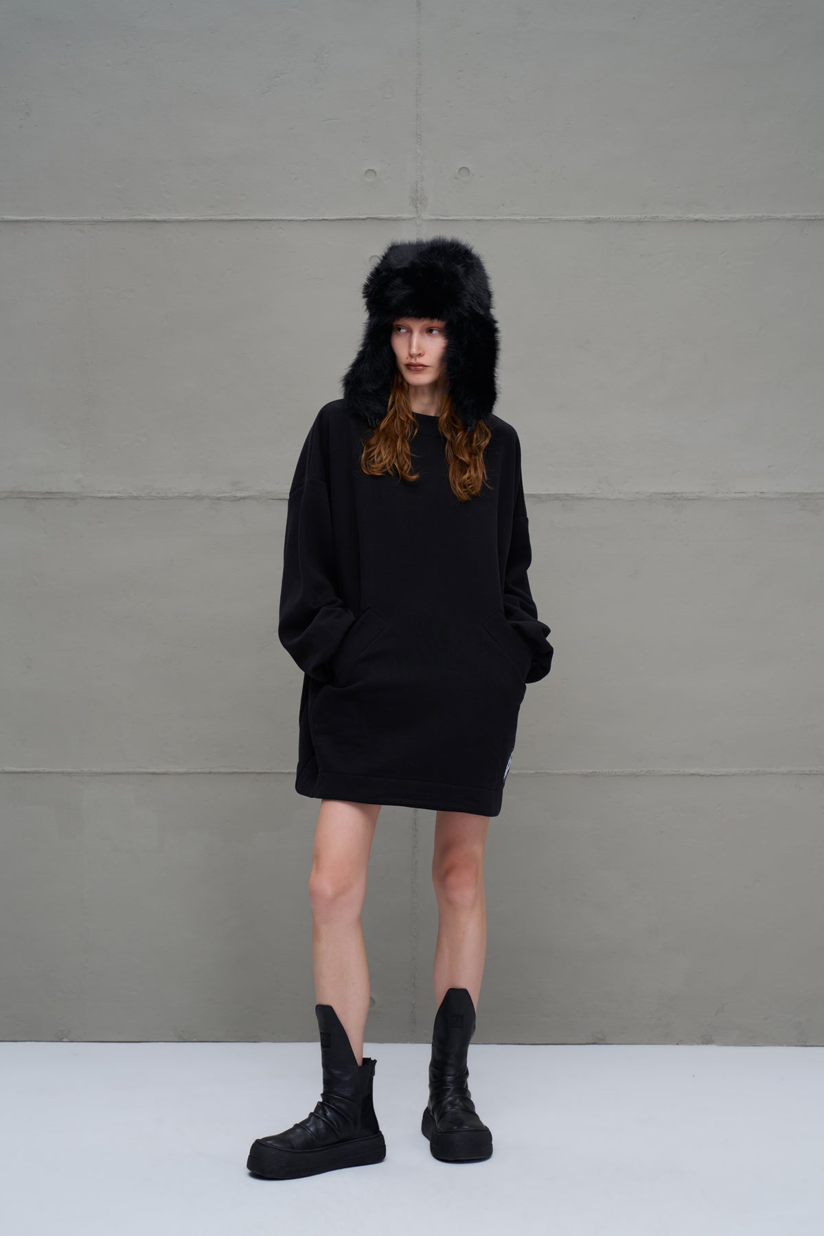Black Sweatshirt 18022
