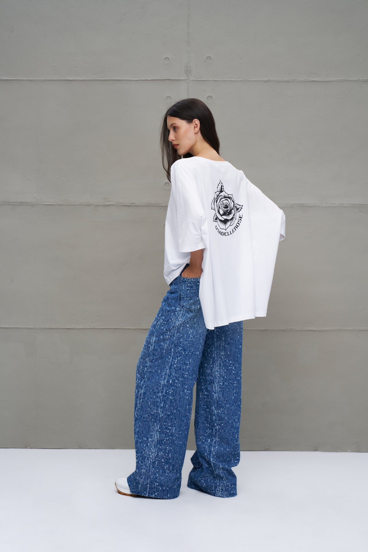 White T-shirt 18037