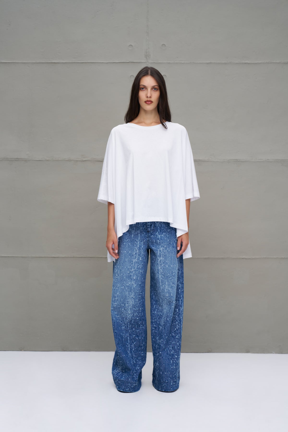 White T-shirt 18037