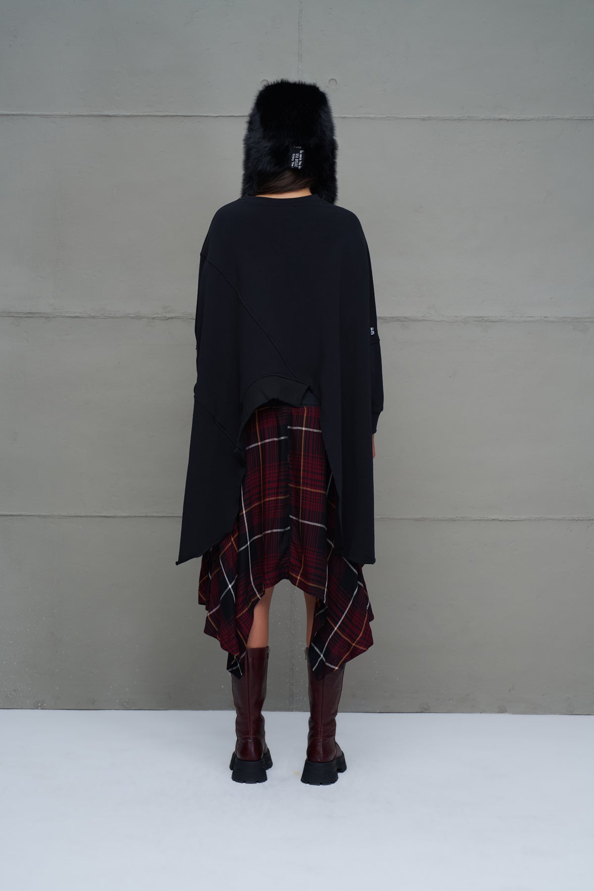 Black Sweatshirt 18046