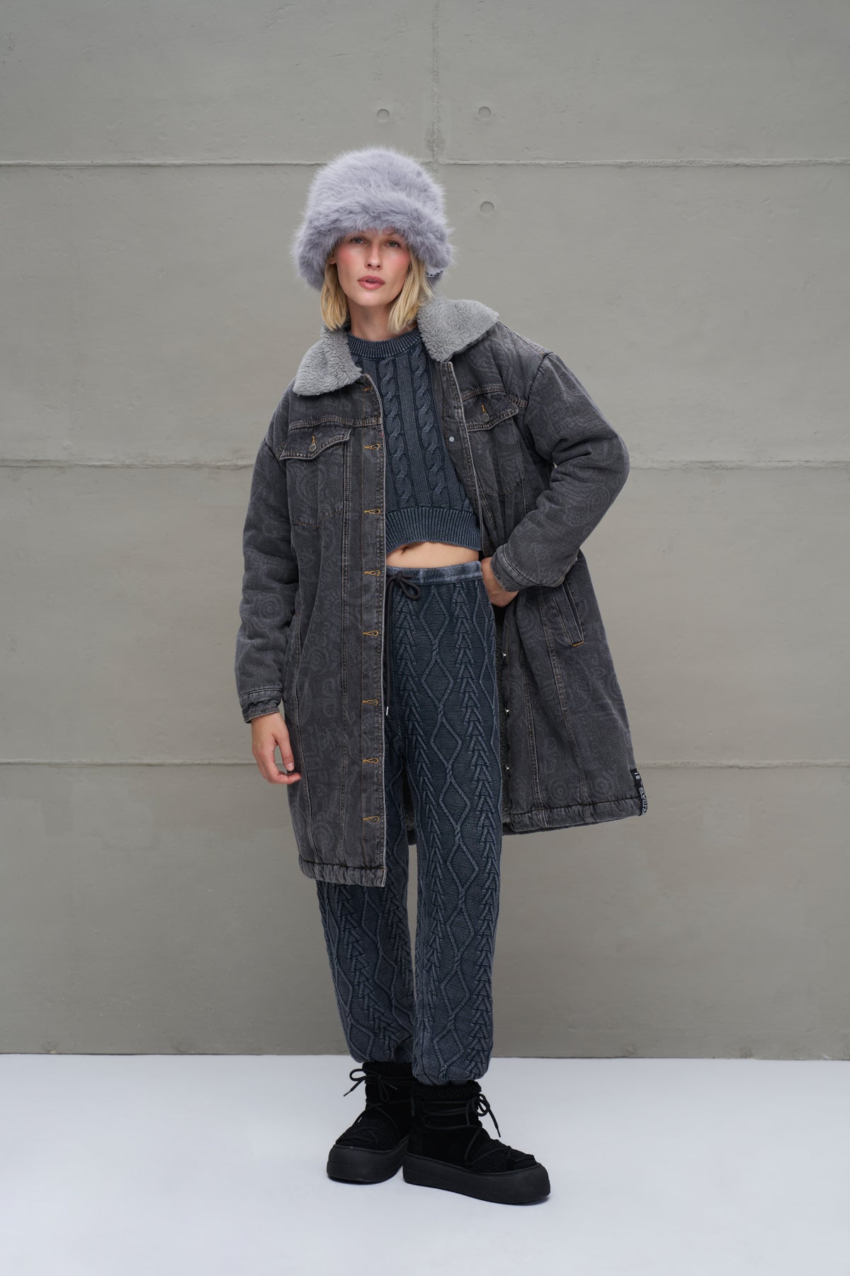 Anthracite Coat 18098