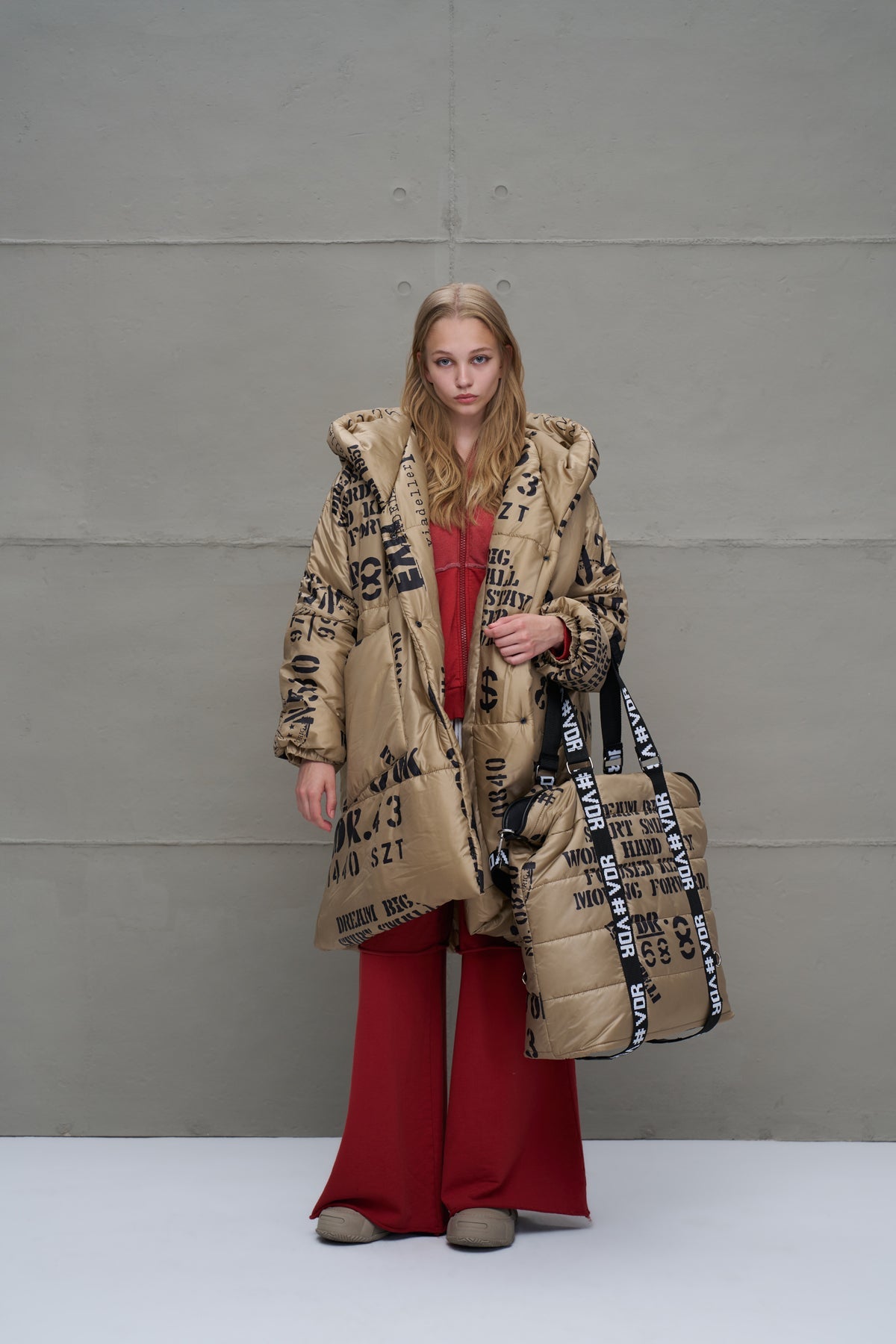 Beige Coat 18137