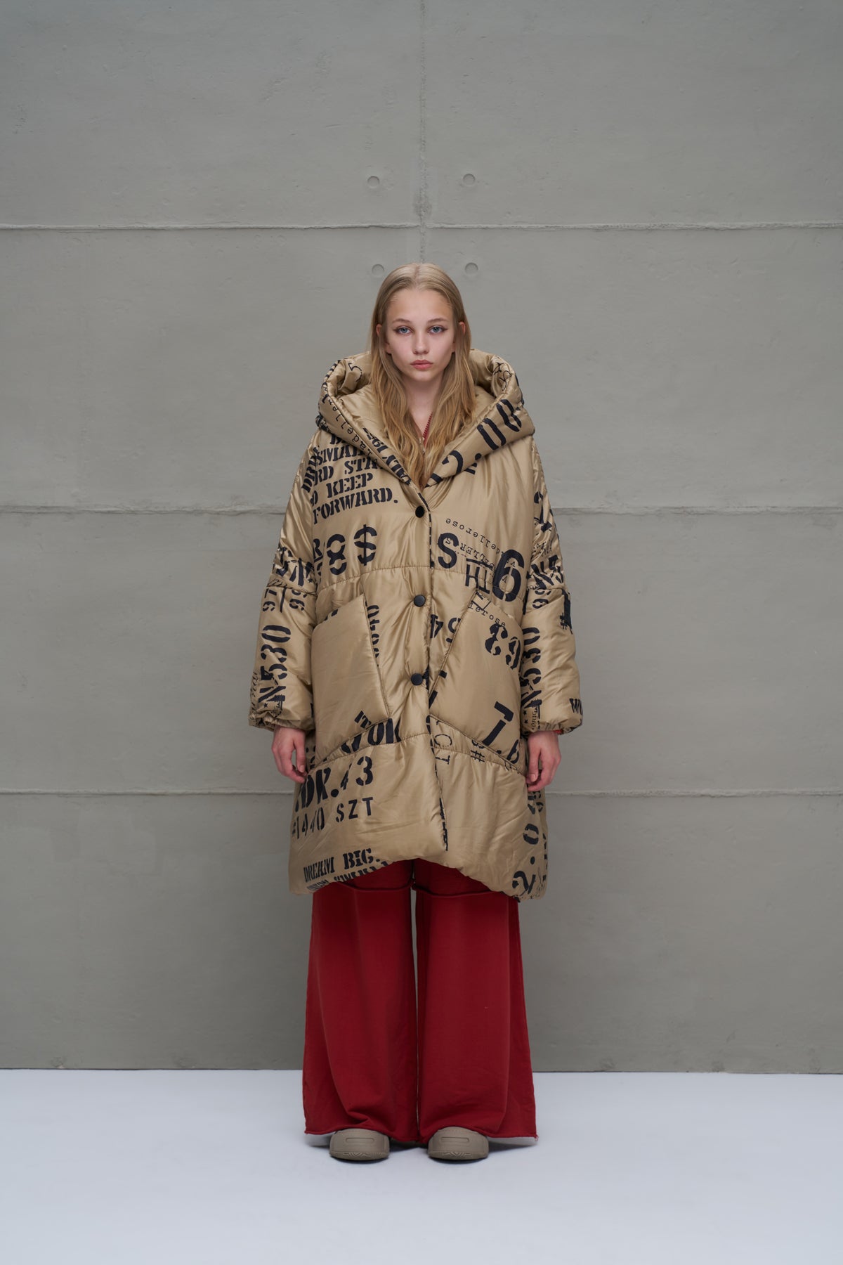 Beige Coat 18137