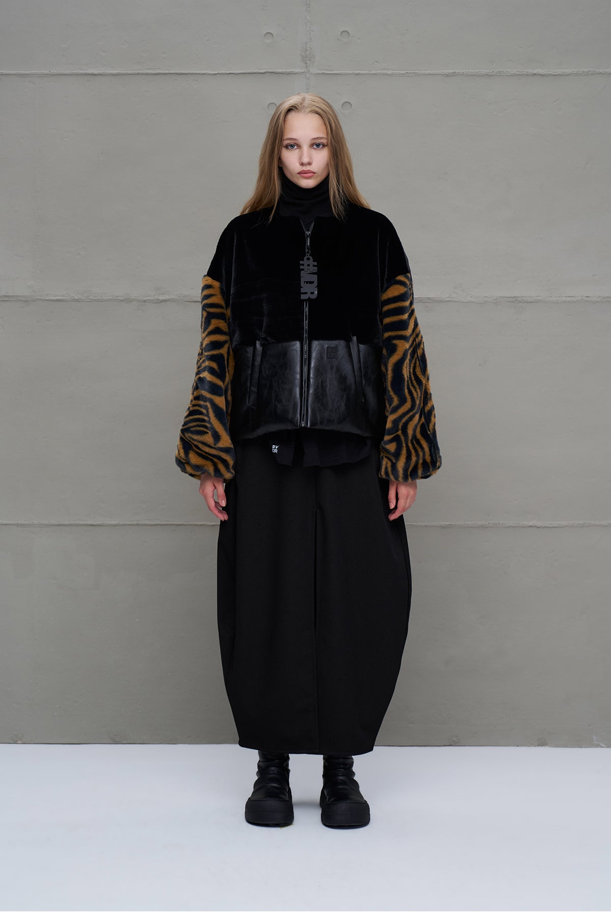 Black Camel Faux Leather And Faux Fur Bomber Bomber Jacket 18143