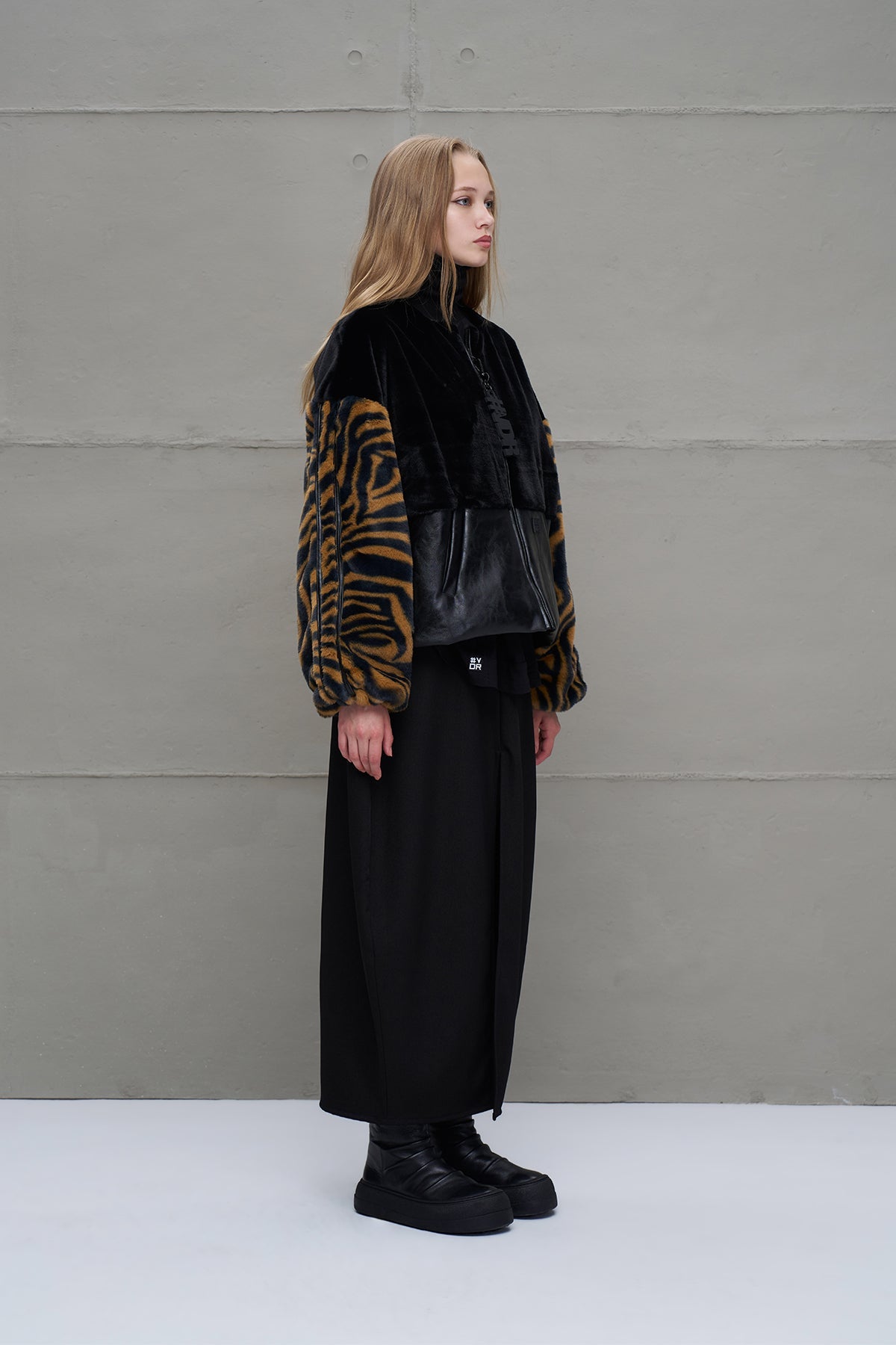 Black Camel Faux Leather And Faux Fur Bomber Bomber Jacket 18143