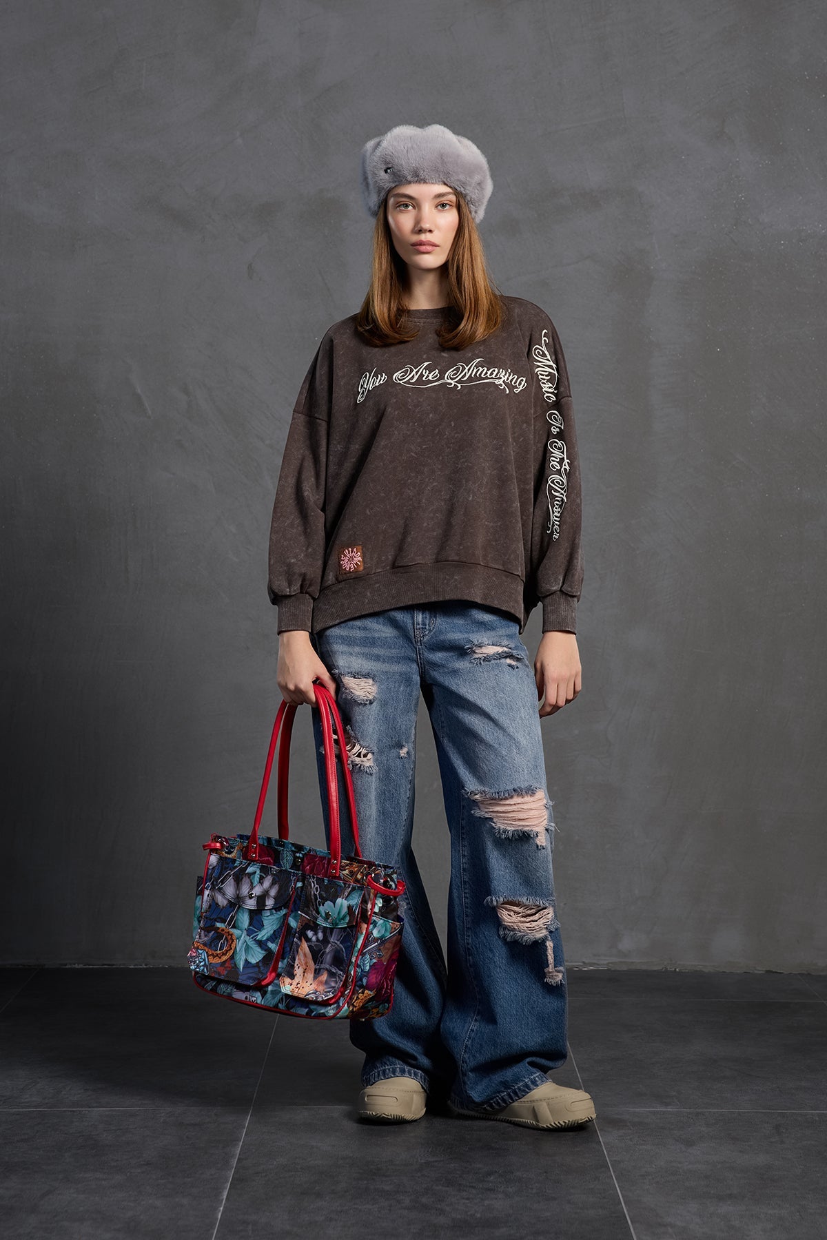 Brown Slogan-print Oversized Sweatshirt 18178