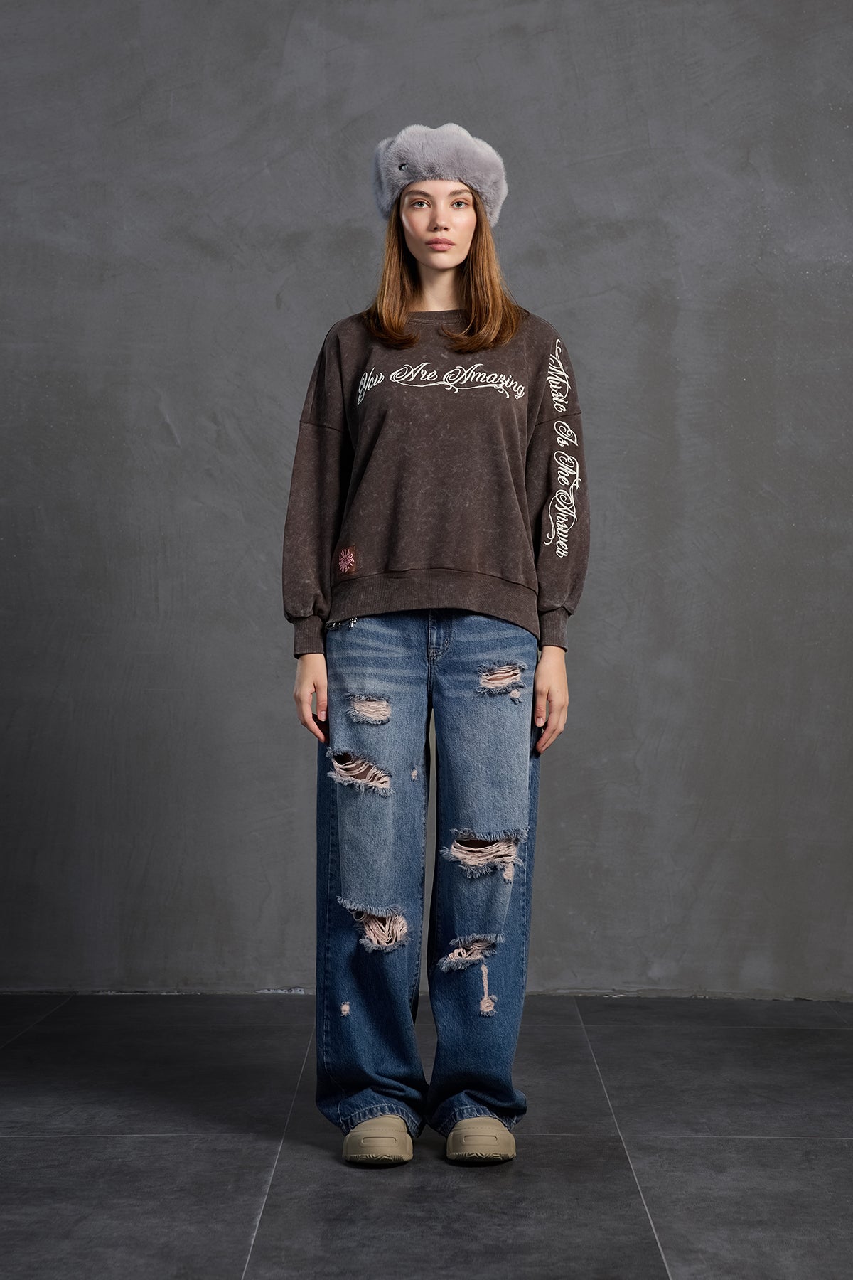 Brown Slogan-print Oversized Sweatshirt 18178
