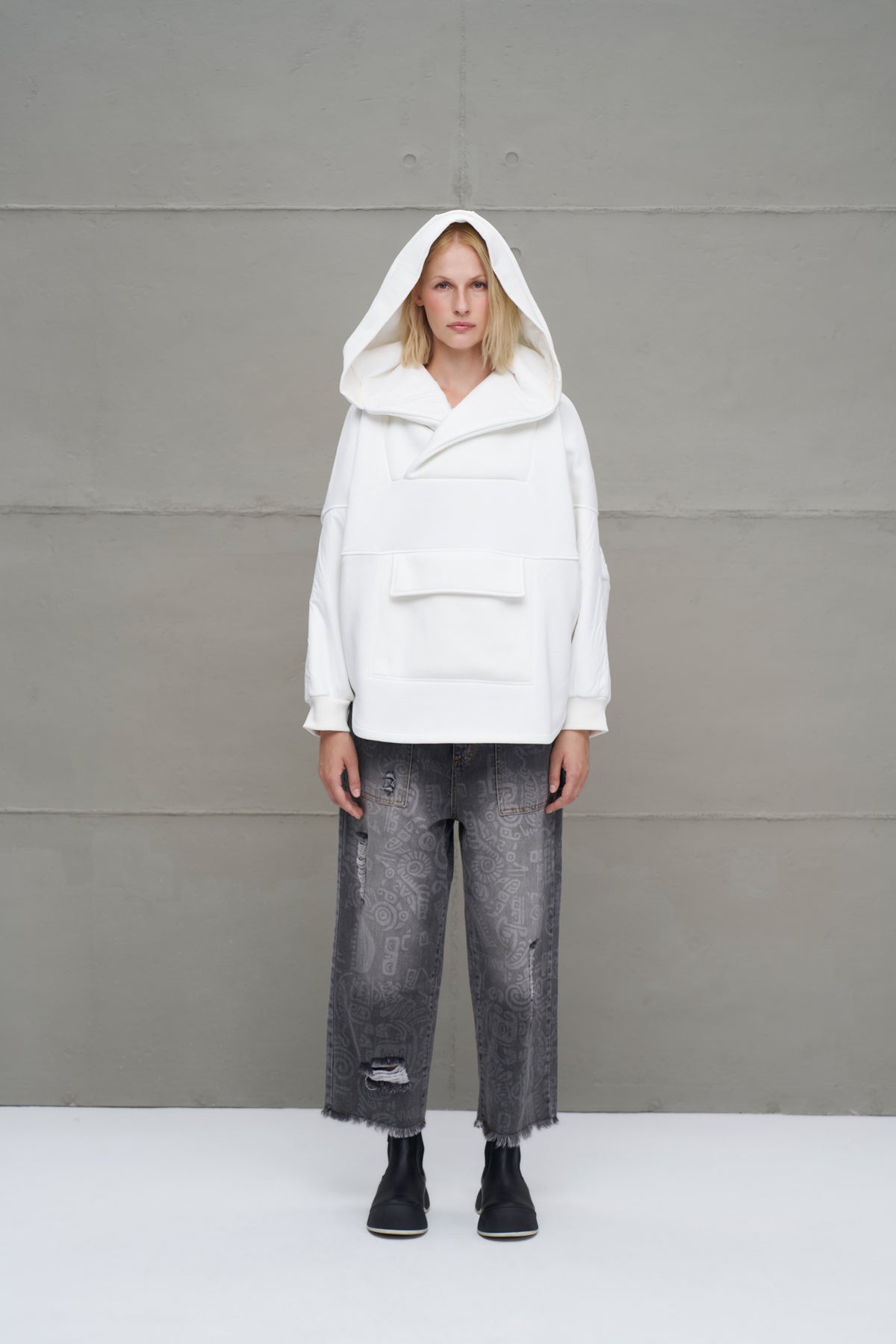 Off White Sweatshirt 18242