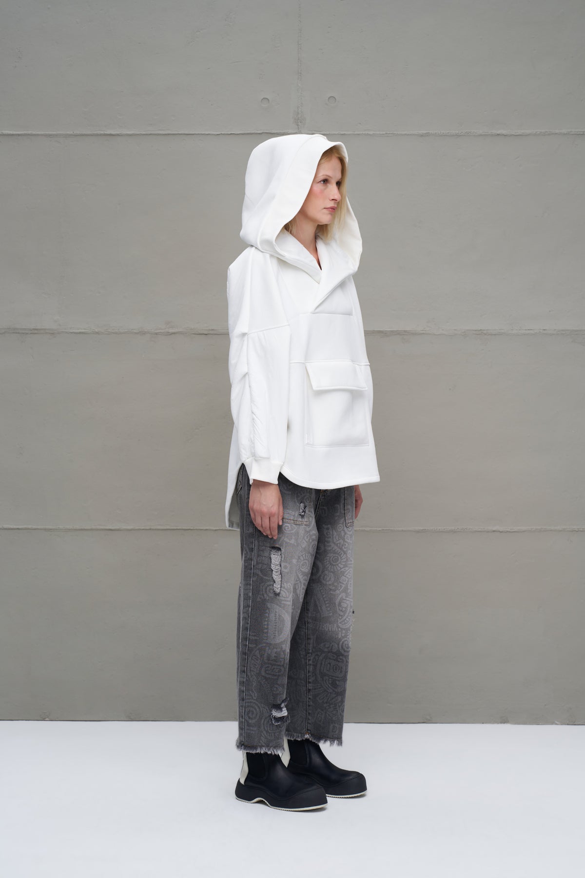 Off White Sweatshirt 18242