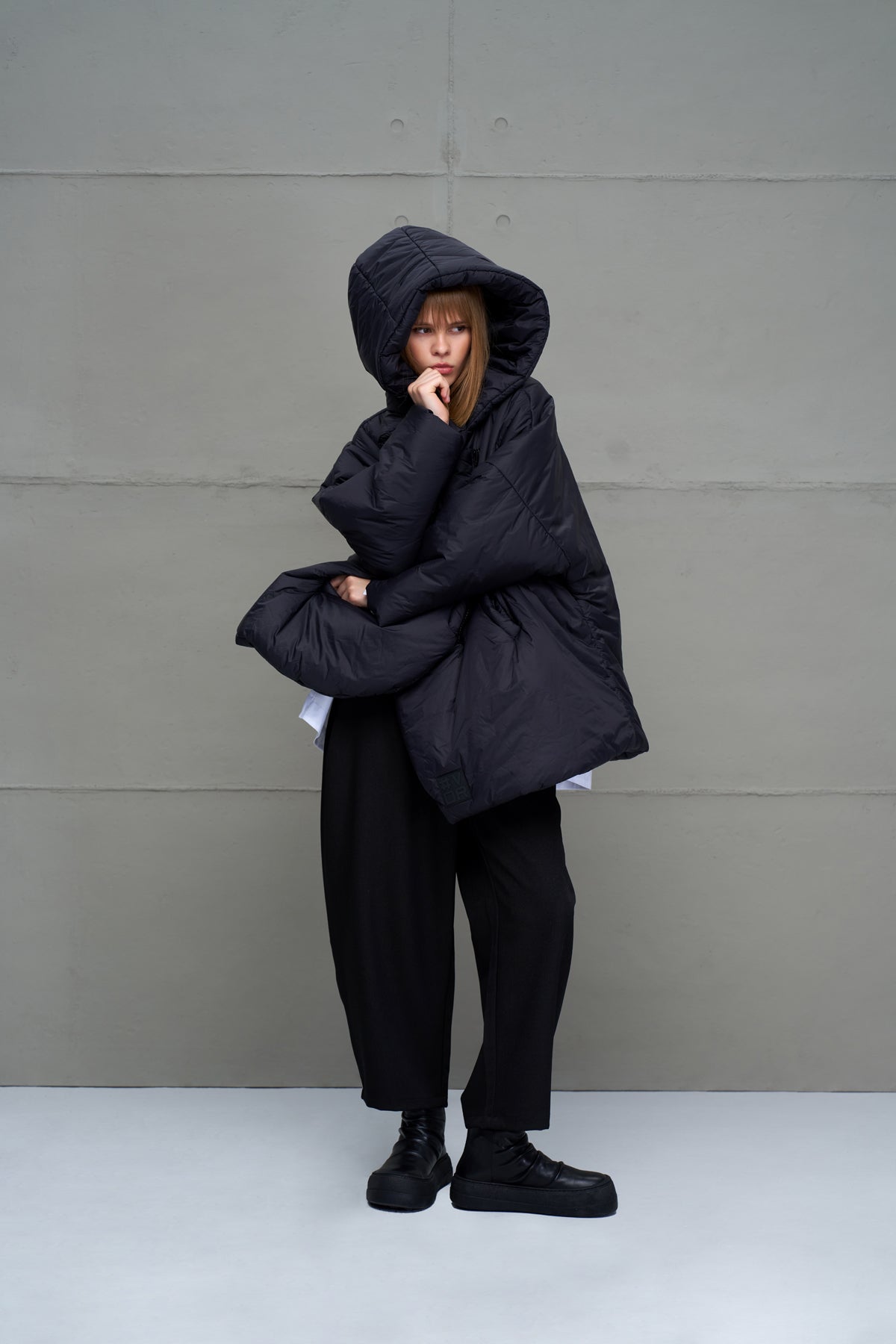 Black Coat 18256