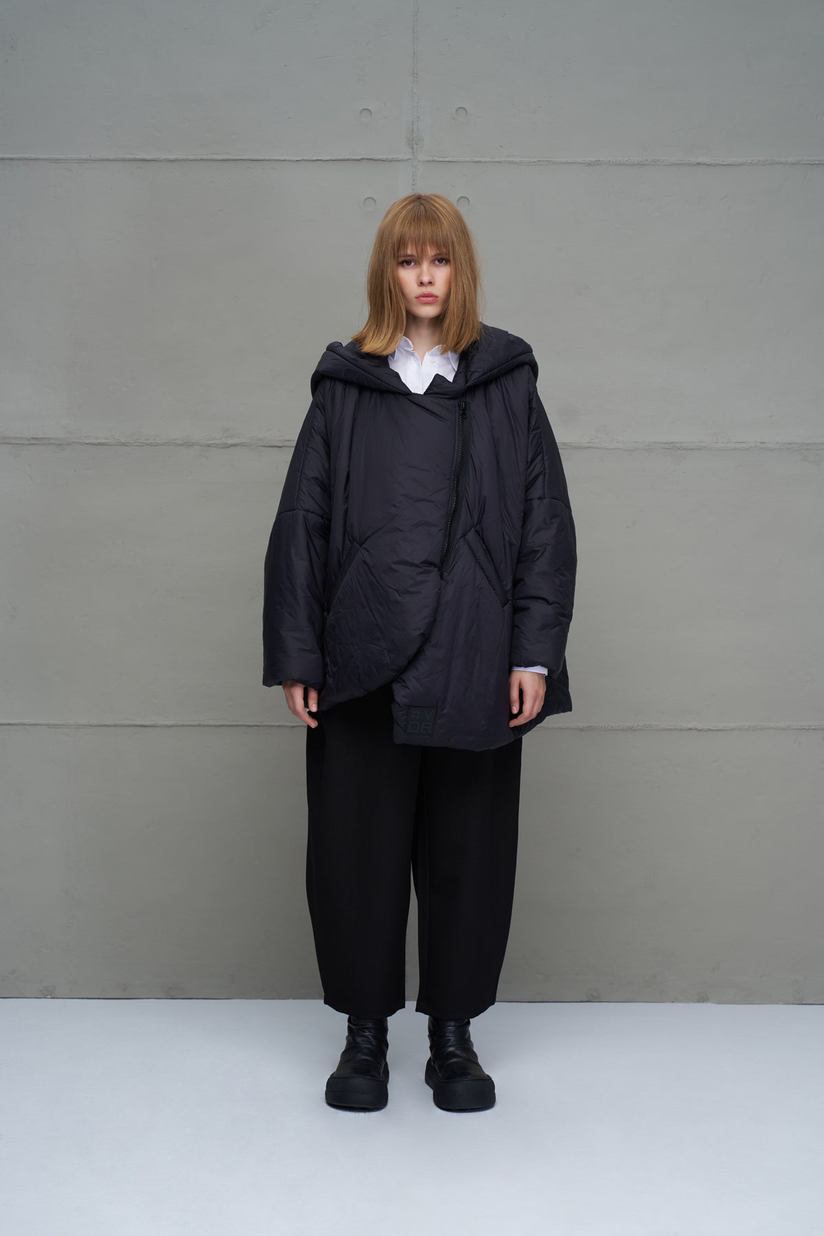 Black Coat 18256
