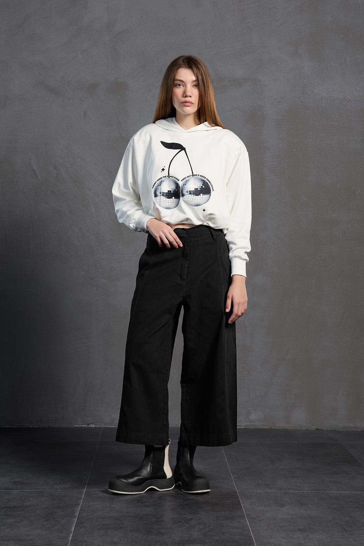 Off White Crop Hooded Sweatshirt 18259
