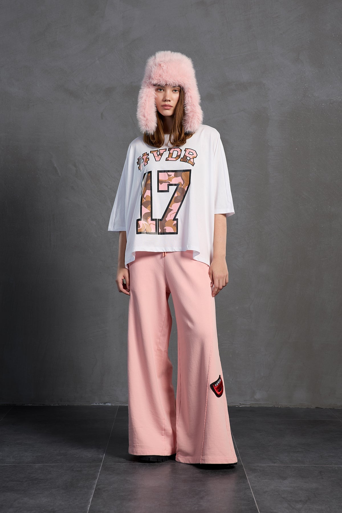 White Printed Asymmetric Oversize T-shirt 18282