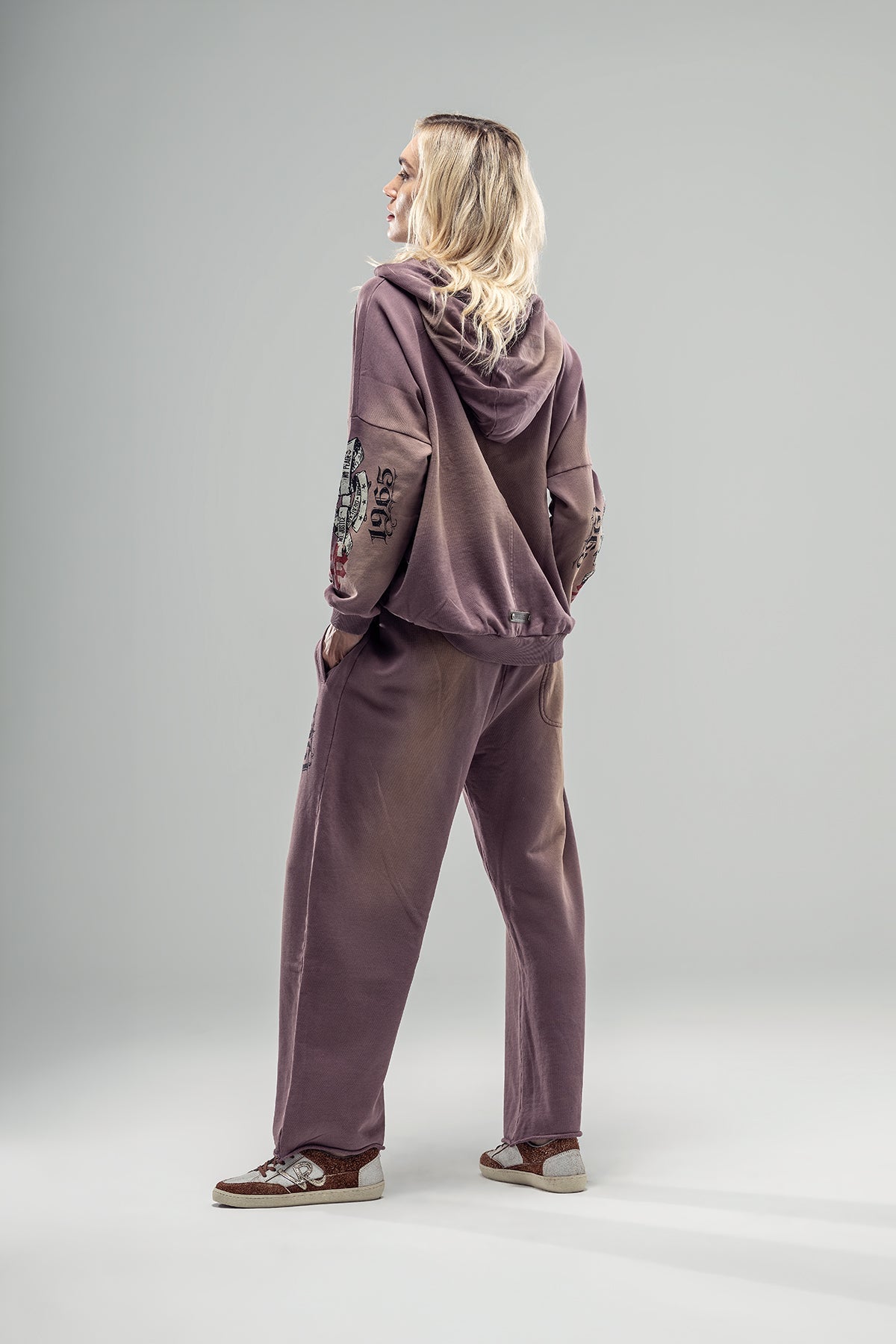 Dark Brown Sweatshirt 20096