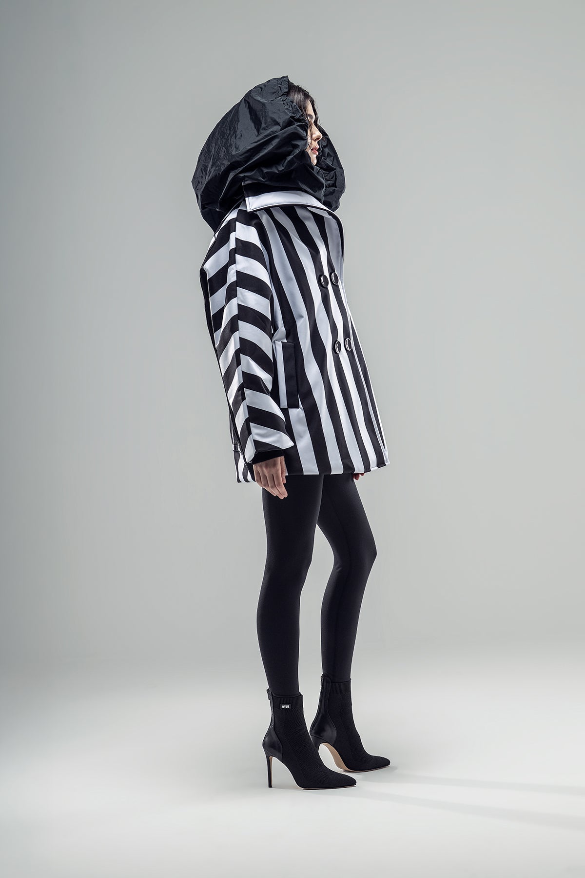Black White Blouson 20241