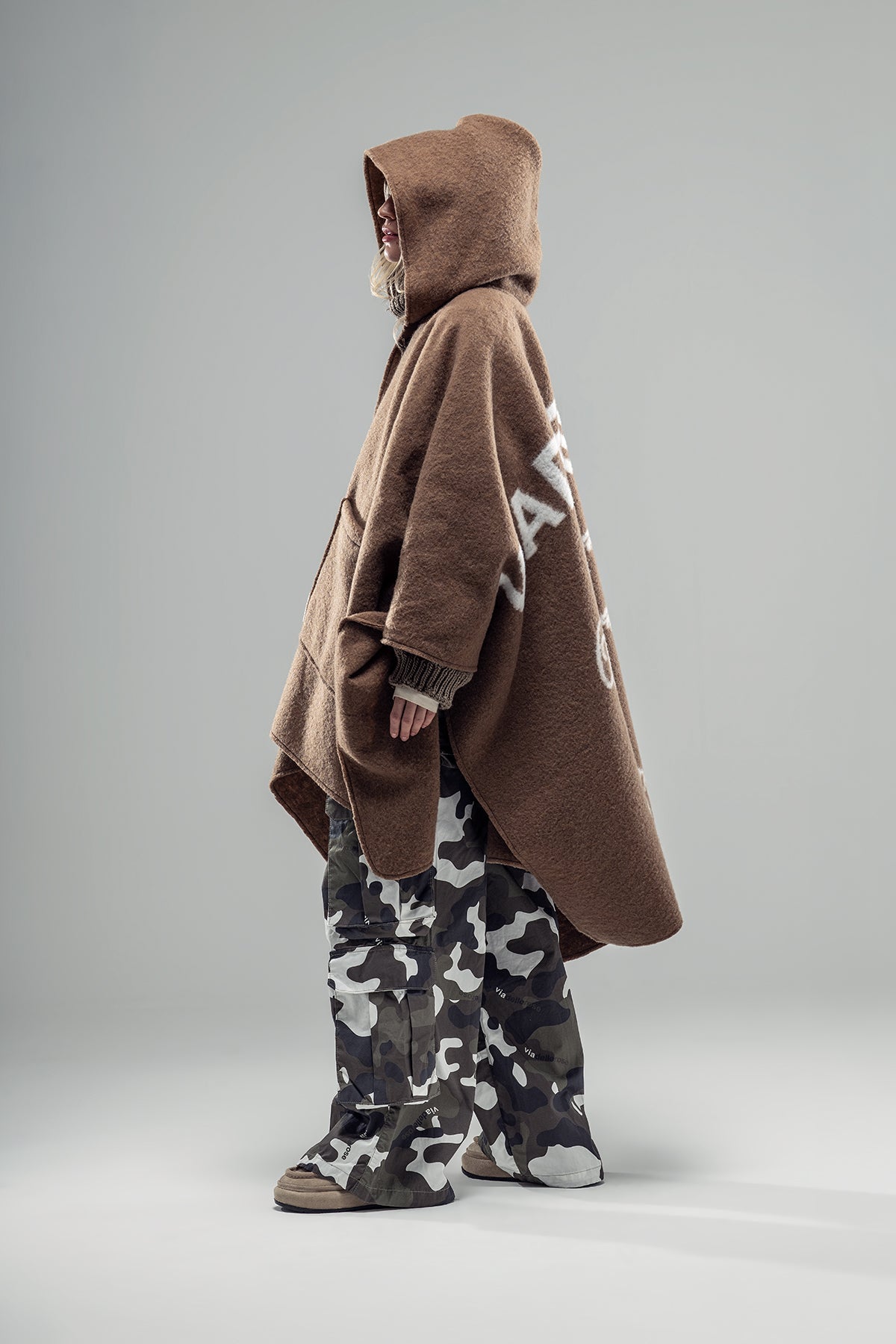 Brown Poncho 20327