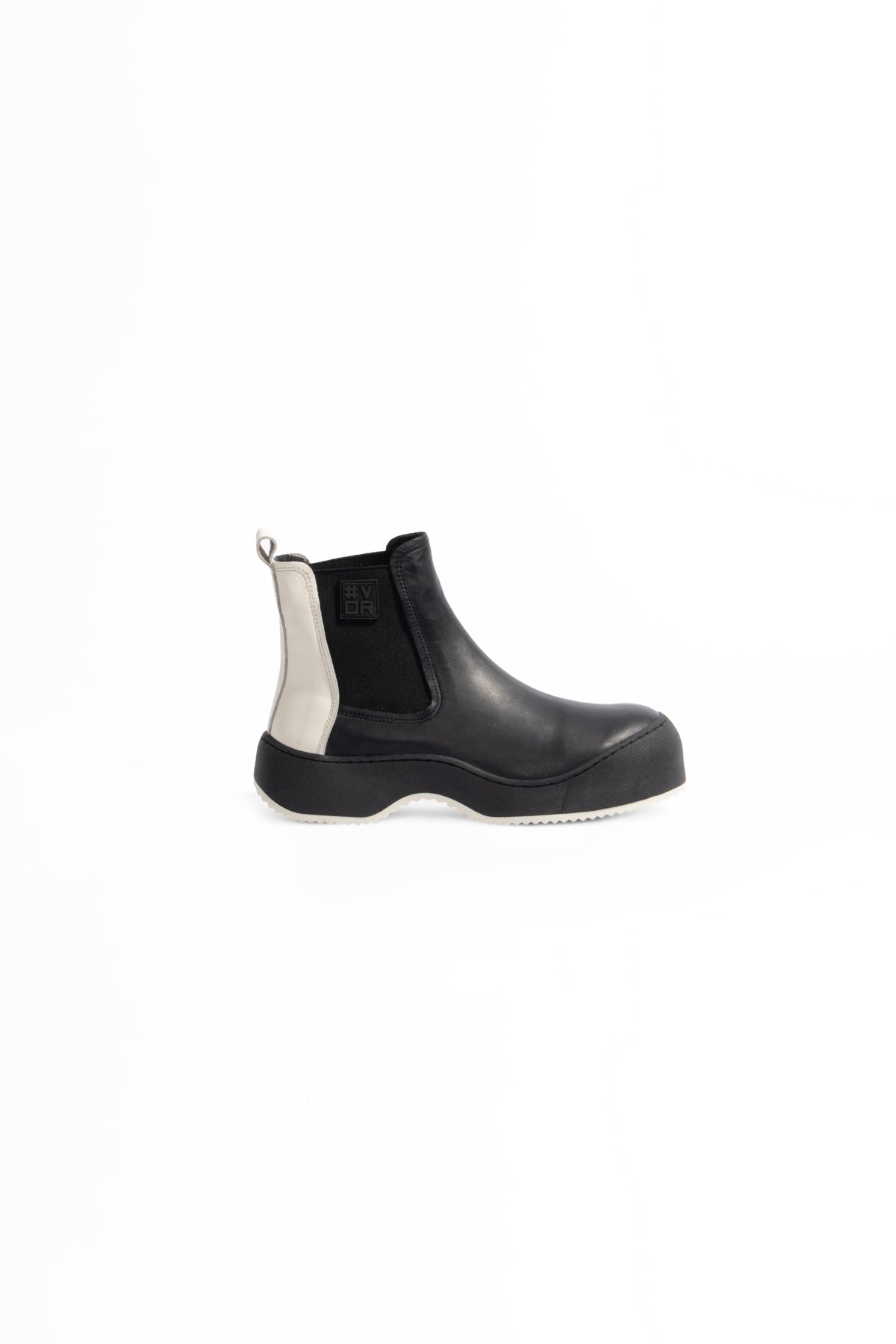 Black Boots Wag