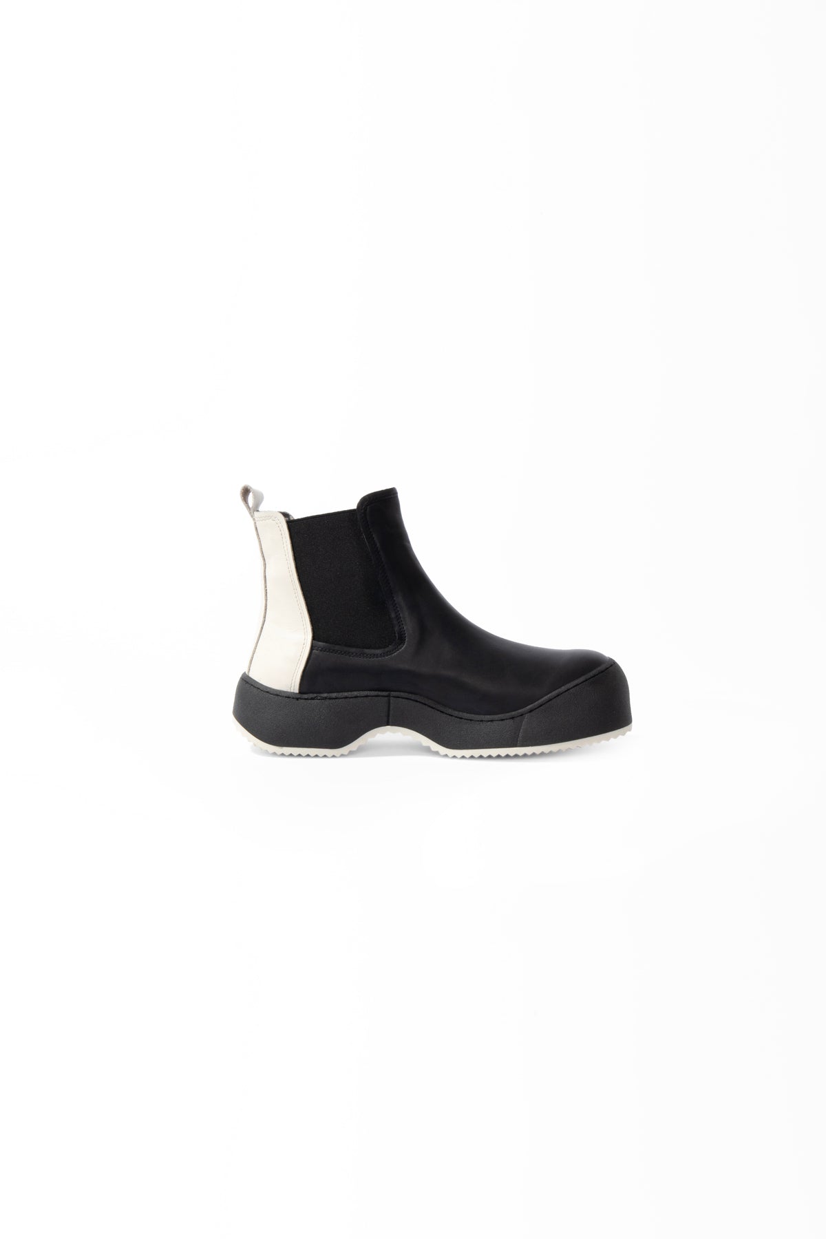 Black Boots Wag